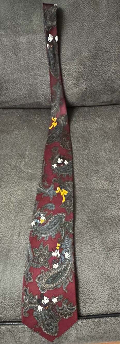 The Disney Store Men's Silk Tie Paisley Mickey Mouse Pluto Goofy Donald Burgundy